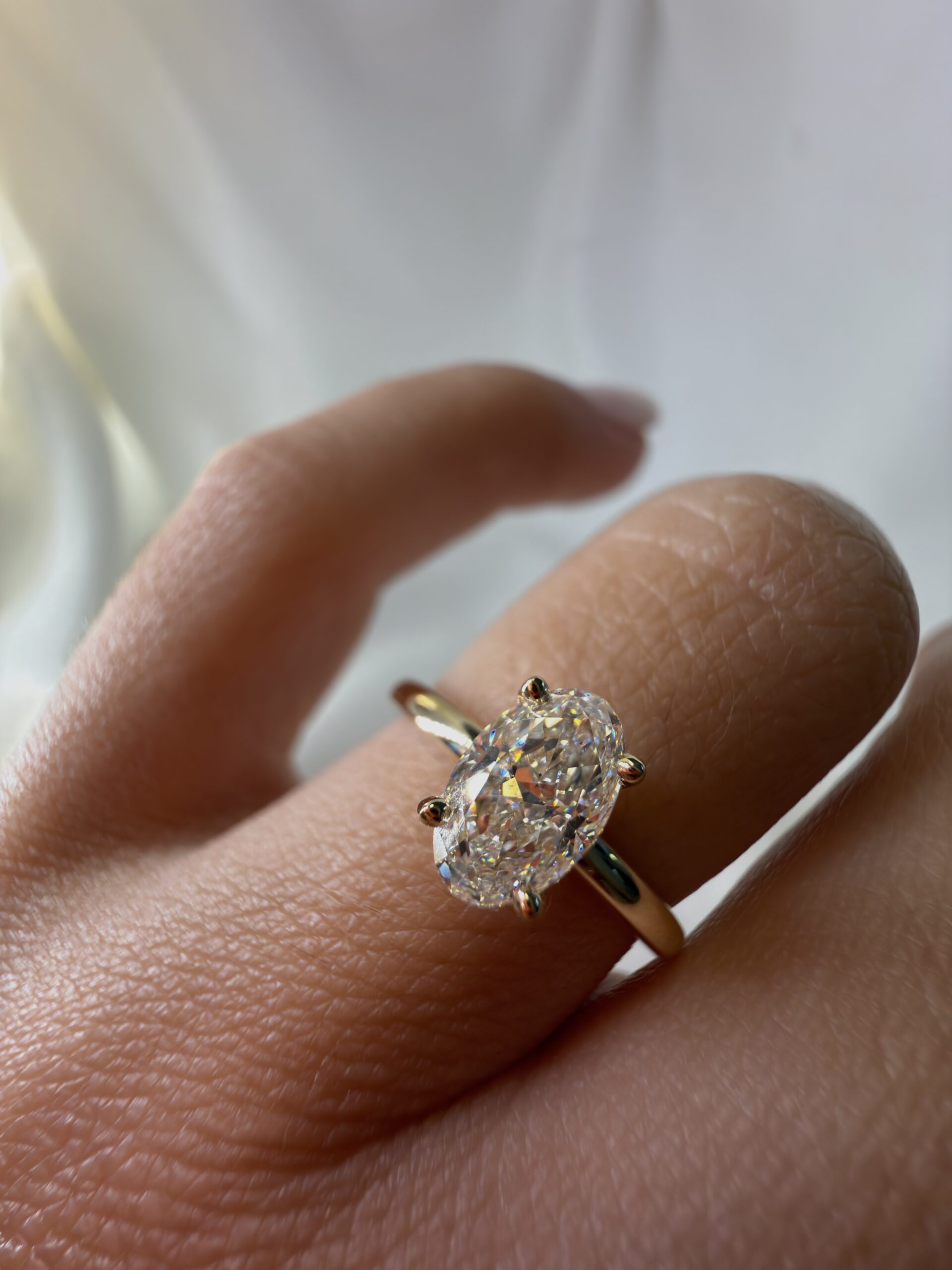 Oval Diamond Ring - Image 2
