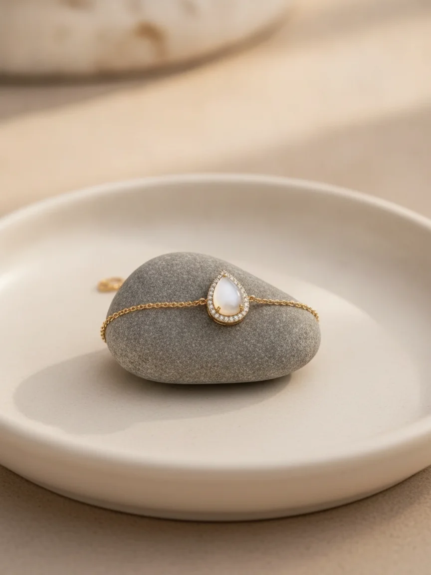 Pear Halo Milk Bracelet – Natural stone