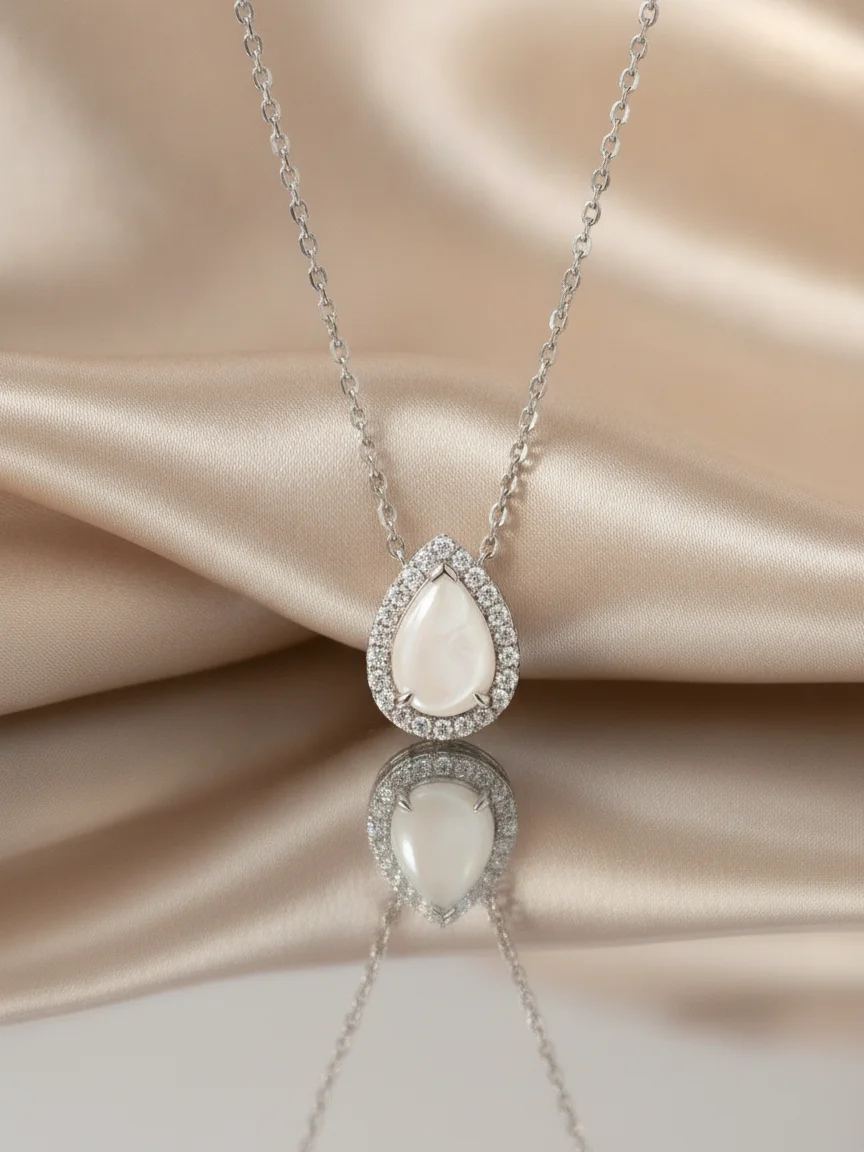Pear Halo Pendant Necklace – Champagne silk