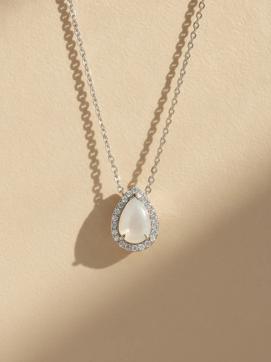 Pear Halo Pendant Necklace – Sunlit surface